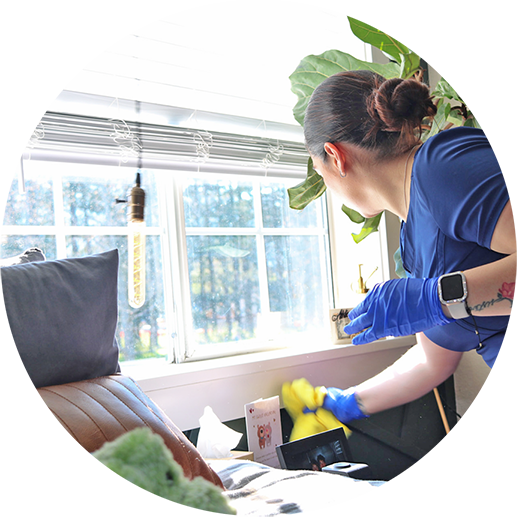 Our House Cleaning service is designed to provide you with the regular cleaning your home needs to stay in perfect condition, without you having to worry about household chores. We take care of everything so you can enjoy a tidy and healthy home.